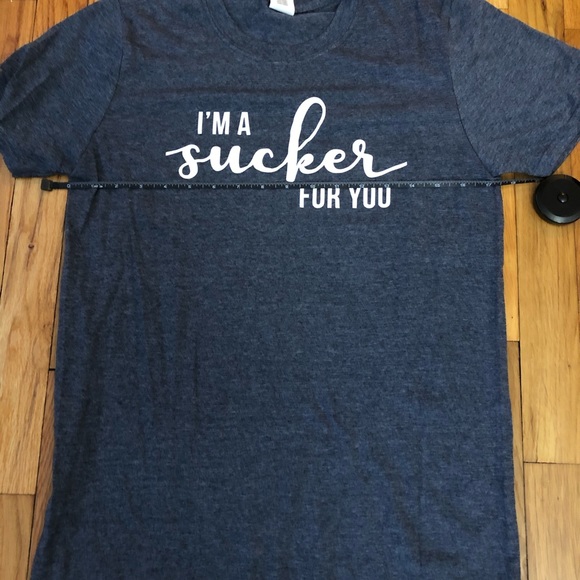 Jonas Brothers “I’m a Sucker for You” T-shirt - Picture 3 of 4